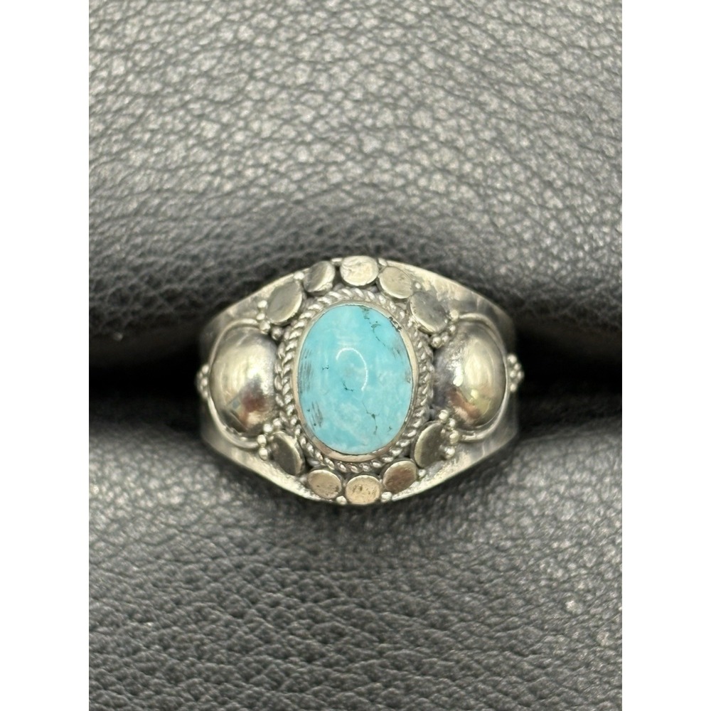 New Condition Sterling Silver Turquoise Bali Ring Size 7 925 F9